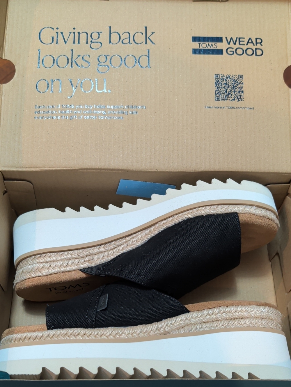 TOMS Black Carmen Wedges In Size 7